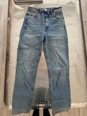 Zara Light Blue Straight-Leg women’s Jeans